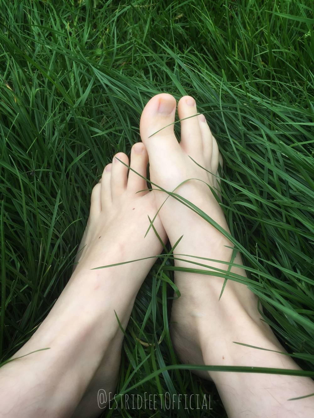 E S T R I D – Natural Nordic Feet Nymph OnlyFans – free nudes, naked, leaked