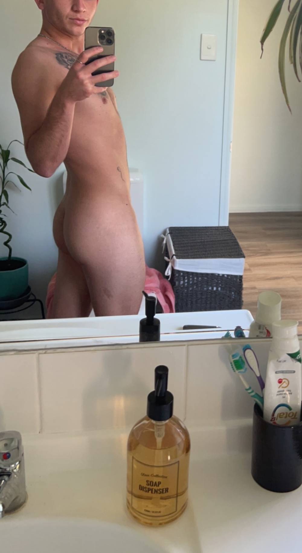 J Matthew OnlyFans – free nudes, naked, leaked