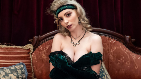 Estelle Exposed / LOVES SEXTING