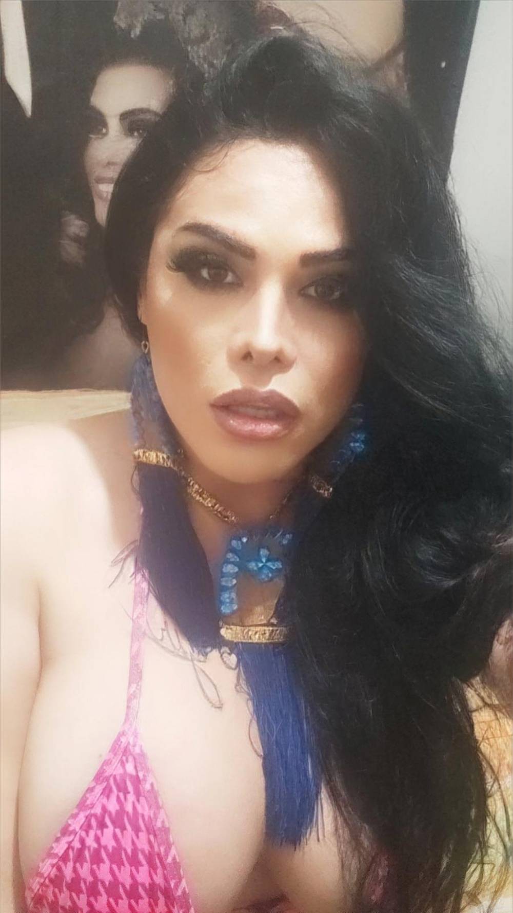 Bianca soares a "boneca da casa"