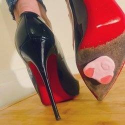 S h o e M i s t r e s s