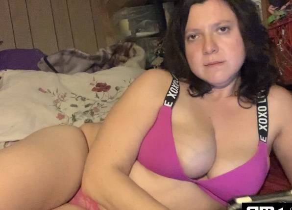 Sexy stories after dark with Syndi