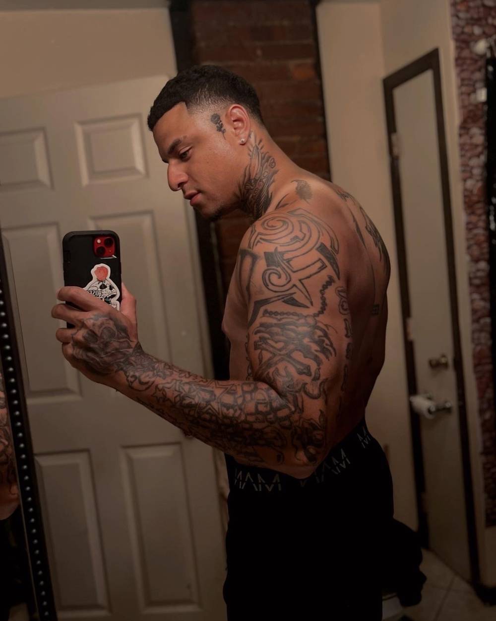 tattedlightskin29