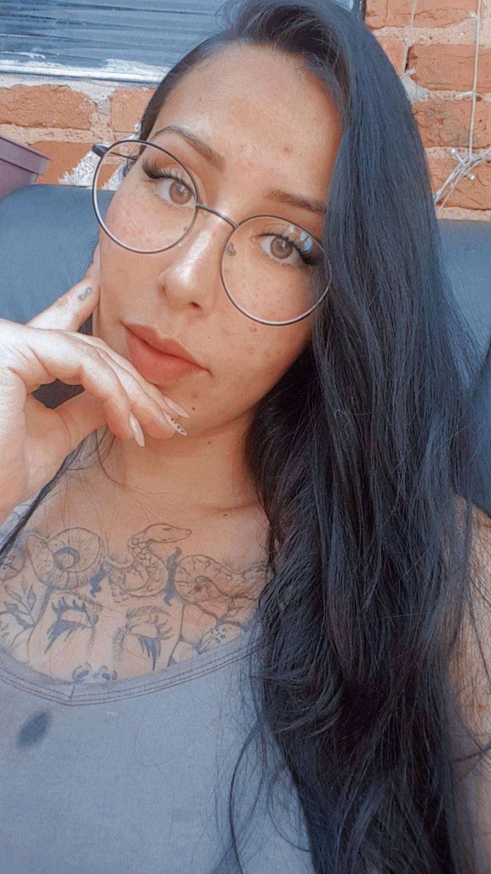 Morena Ravena - Housewife +18