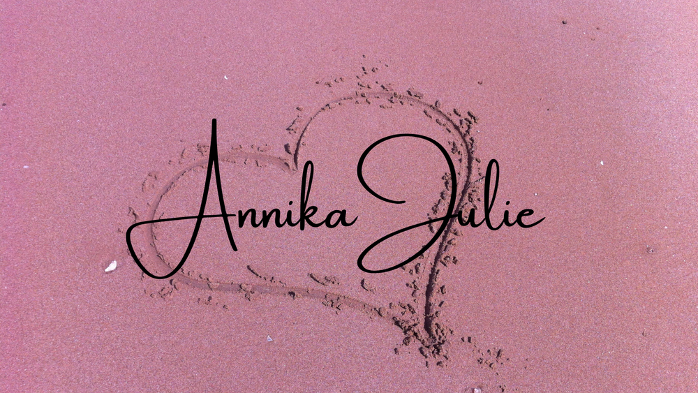AnnikaJulie
